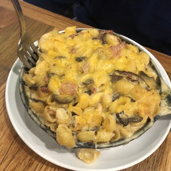 Lost Province Brewing - Mac and cheese skillet with ham and mushrooms. Really yum. - Pizza Near Me - Boone, North Carolina