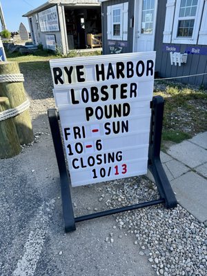 Rye Harbor Lobster Pound by null