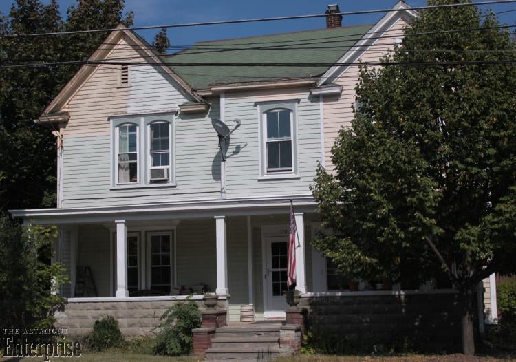 THE ALTAMONT ENTERPRISE & ALBANY COUNTY POST 120 Maple Ave, Altamont