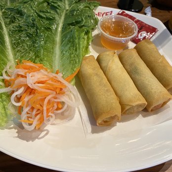Vui Ve - Fried Egg Rolls - Veggie - Vietnamese Near Me - Los Angeles, California Vui Ve - Fried Egg Rolls - Veggie - Vietnamese Near Me - Los Angeles, California