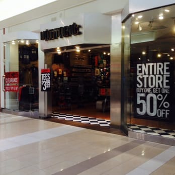 Hot Topic - Store exterior. This is the 2nd location in this mall after relocating from larger space just a short distance away. - Accessories Near Me - Bossier City, Louisiana Hot Topic - Store exterior. This is the 2nd location in this mall after relocating from larger space just a short distance away. - Accessories Near Me - Bossier City, Louisiana