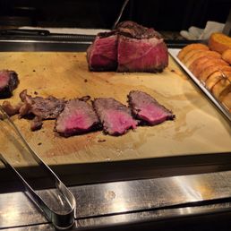Carving station