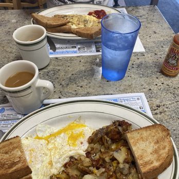 Village Kitchen - Breakfast & Brunch Near Me - Marmora, New Jersey Village Kitchen - Breakfast & Brunch Near Me - Marmora, New Jersey