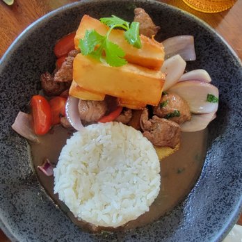 Costa Contemporary Kitchen - Lomo saltado - Peruvian Near Me - Costa Mesa, California Costa Contemporary Kitchen - Lomo saltado - Peruvian Near Me - Costa Mesa, California