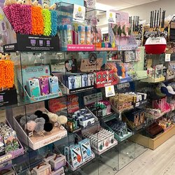 Annie's Hallmark Shop