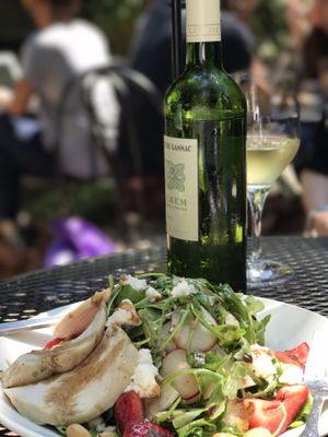 Photo of Arlequin Cafe & Food To Go - San Francisco, CA, US. This arugula, strawberry and beet salad with chicken is bomb