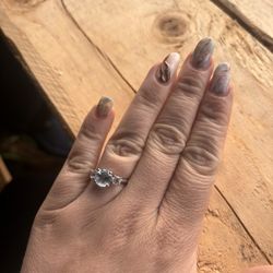 U Got nails - Broken dip nail after one week