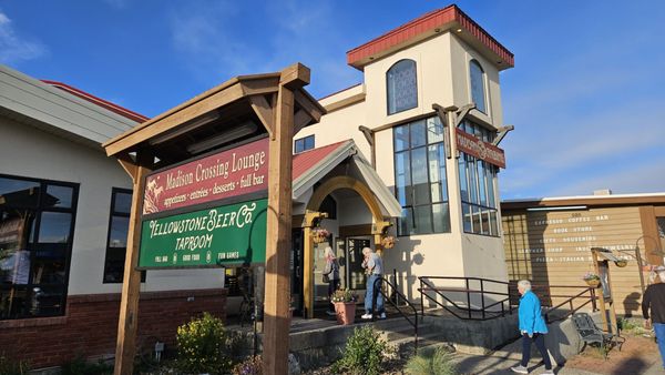 Madison Crossing Lounge by null