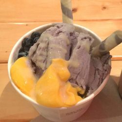 Moshi Moshi Boba Cafe - Taro bingsu
