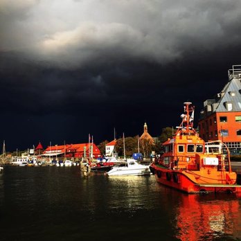 Porter Pelle - I Klippans hamn - Bars Near Me - GÖTEBORG, O
