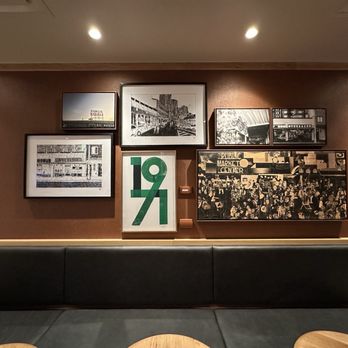 Starbucks - Art - Coffee & Tea Near Me - Los Angeles, California Starbucks - Art - Coffee & Tea Near Me - Los Angeles, California