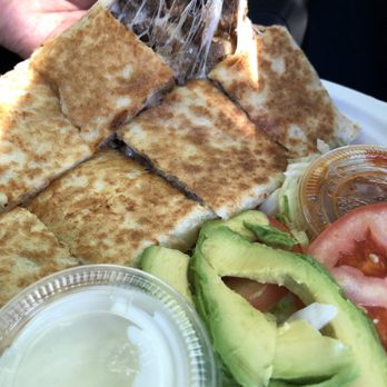 Taquizas Edgar - Super quesadilla de carne asada - Food Trucks Near Me - Union City, California Taquizas Edgar - Super quesadilla de carne asada - Food Trucks Near Me - Union City, California