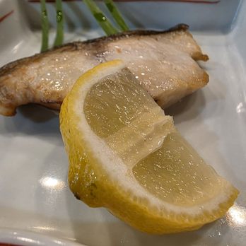 Kinchan Sushi - Sushi Bars Near Me - Honolulu, Hawaii Kinchan Sushi - Sushi Bars Near Me - Honolulu, Hawaii