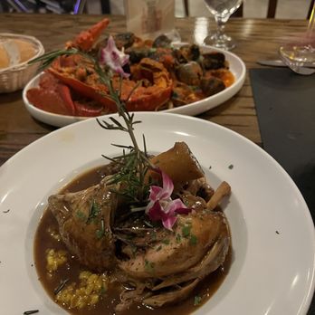 La Bottiglia - Lobster fried, Diablo and osso bucco - Italian Near Me - Staten Island, New York