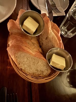 Les Faux Bourgeois by null