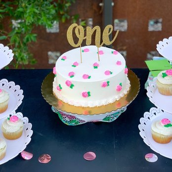 Satvik Eggless Bakery - Vanilla cake with Strawberry cream filling. Vanilla cupcakes with vanilla frosting. - Bakeries Near Me - Dublin, California Satvik Eggless Bakery - Vanilla cake with Strawberry cream filling. Vanilla cupcakes with vanilla frosting. - Bakeries Near Me - Dublin, California