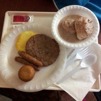 Comfort Inn - Continental Breakfast (Biscuits and Gravy, Sausage links and patty, egg, muffin) - Hotels Near Me - Newport, Oregon Comfort Inn - Continental Breakfast (Biscuits and Gravy, Sausage links and patty, egg, muffin) - Hotels Near Me - Newport, Oregon