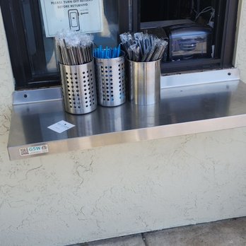 Snoice - An empty window - Bubble Tea Near Me - Spring Valley, California