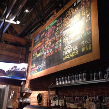 10 Barrel Brewing - Supplying all of their own brews. Lots of variety and strength. - Breweries Near Me - Boise, Idaho 10 Barrel Brewing - Supplying all of their own brews. Lots of variety and strength. - Breweries Near Me - Boise, Idaho