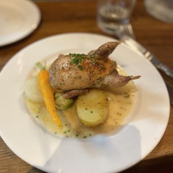 Au Bistrot - Caille entière rotie- roasted quail (€23) - French Near Me - Bordeaux, 33 Au Bistrot - Caille entière rotie- roasted quail (€23) - French Near Me - Bordeaux, 33