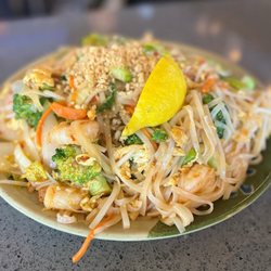 Tai's Asian Bistro
