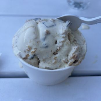Plasko's Farm - Bananarama ice cream - Ice Cream & Frozen Yogurt Near Me - Trumbull, Connecticut