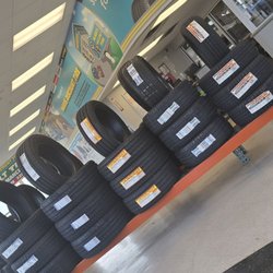 Mavis Discount Tire - Waiting area