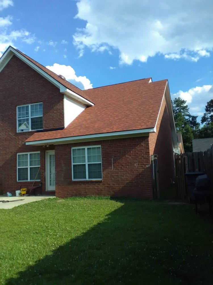 Slide of Sergio's Roofing