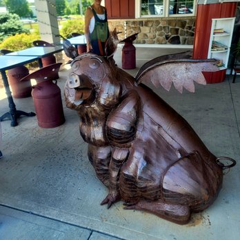 Bailiwick Market & Cafe - Ice Cream & Frozen Yogurt Near Me - Elbridge, New York