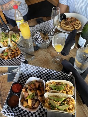 Quinn's on the Corner | Sports Bar by null