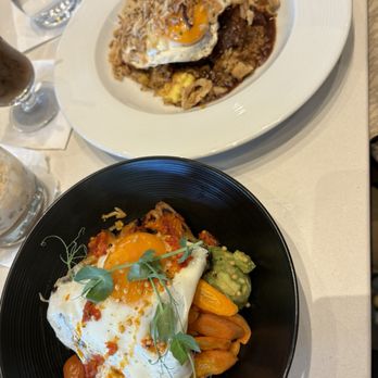 et al. - Breakfast Bowl Braised Short Rib Loco Moco - Breakfast & Brunch Near Me - Honolulu, Hawaii et al. - Breakfast Bowl Braised Short Rib Loco Moco - Breakfast & Brunch Near Me - Honolulu, Hawaii
