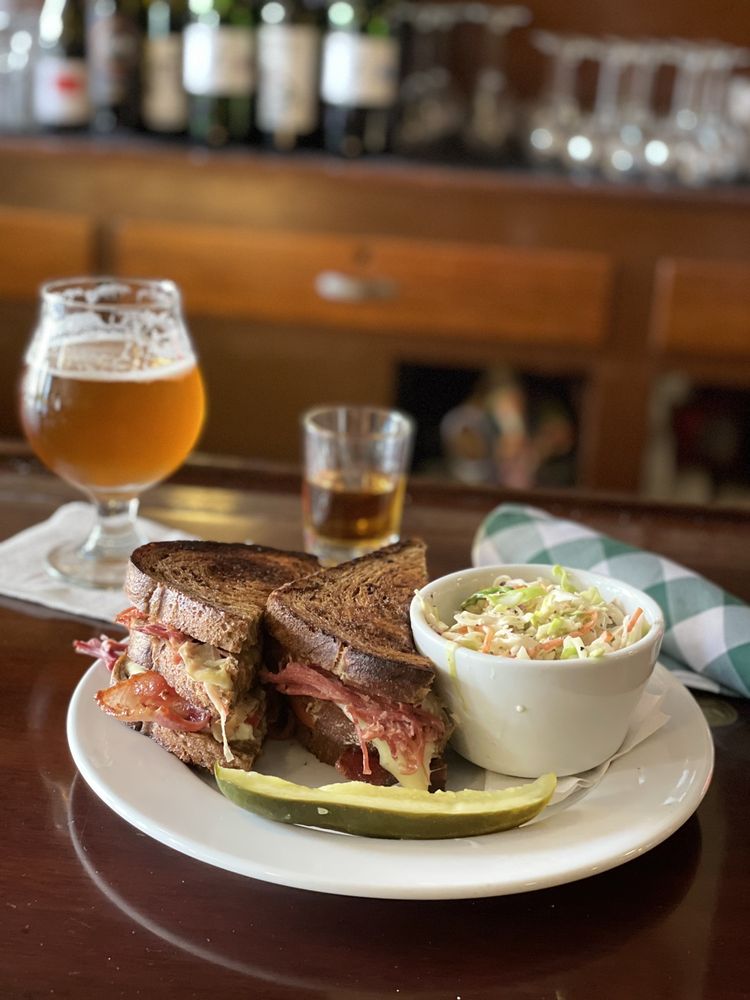 SHAMROCK BREWING Updated November 2024 266 Photos & 526 Reviews