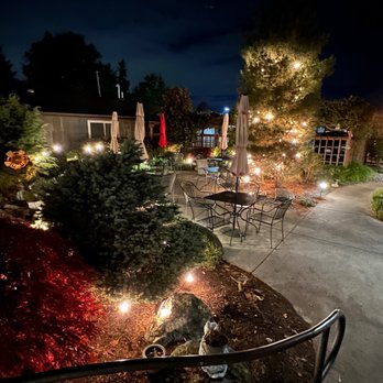 Umi Cafe - Patio at night - Bubble Tea Near Me - Issaquah, Washington Umi Cafe - Patio at night - Bubble Tea Near Me - Issaquah, Washington