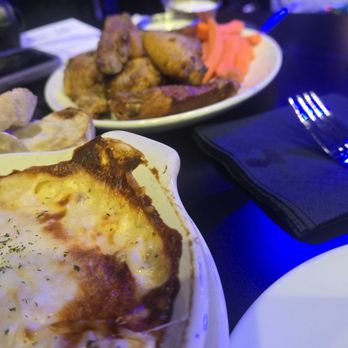 Middle C Jazz - Wings - Jazz & Blues Near Me - Charlotte, North Carolina