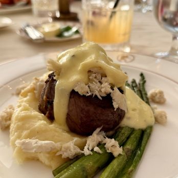 The Commodore - A Bartolotta Restaurant - Venues & Event Spaces Near Me - Hartland, Wisconsin The Commodore - A Bartolotta Restaurant - Venues & Event Spaces Near Me - Hartland, Wisconsin