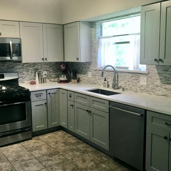 Arbor Floor N' Design - clean kitchen - Flooring Near Me - Cedar Park, Texas Arbor Floor N' Design - clean kitchen - Flooring Near Me - Cedar Park, Texas