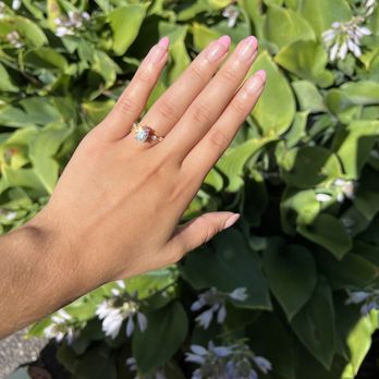 Golden String - Jewelry Near Me - Los Angeles, California Golden String - Jewelry Near Me - Los Angeles, California
