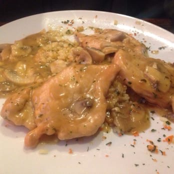 Michael's Cafe - Chicken Marsala  so so - American Near Me - Timonium, Maryland