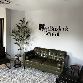 VanBuskirk Dental - Reception room - General Dentistry Near Me - Troy, Michigan VanBuskirk Dental - Reception room - General Dentistry Near Me - Troy, Michigan