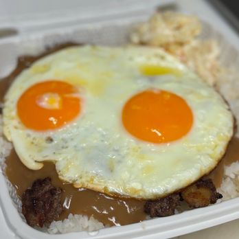E Ohi Restaurant - Loco moco with homemade patty (another one of our favorites) - Breakfast & Brunch Near Me - Honolulu, Hawaii E Ohi Restaurant - Loco moco with homemade patty (another one of our favorites) - Breakfast & Brunch Near Me - Honolulu, Hawaii