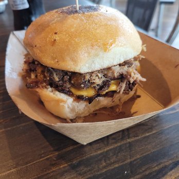 Bexar Barbecue - Swine and Bovine Burger - Barbeque Near Me - Tomball, Texas