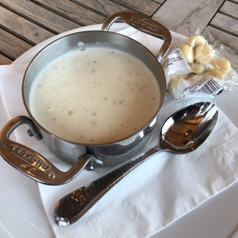 Island Kitchen - Clam chowda - New American Near Me - Nantucket, Massachusetts Island Kitchen - Clam chowda - New American Near Me - Nantucket, Massachusetts