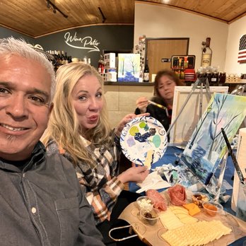 Barrel 33 - Paint -in-sip - Wine Tasting Room Near Me - Big Bear Lake, California