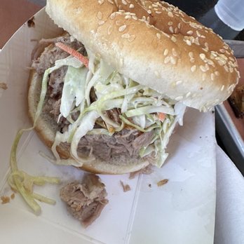 House of ‘Que - Pulled Pork Sandwich - Barbeque Near Me - Hoboken, New Jersey