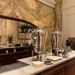 Gratis coffee in lobby Gratis coffee in lobby