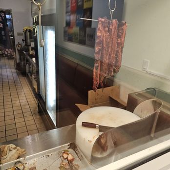 Wonderful Cafe - Chinese BBQ area with BBQ Pork, Duck, etc. - Hong Kong Style Cafe Near Me - San Leandro, California Wonderful Cafe - Chinese BBQ area with BBQ Pork, Duck, etc. - Hong Kong Style Cafe Near Me - San Leandro, California