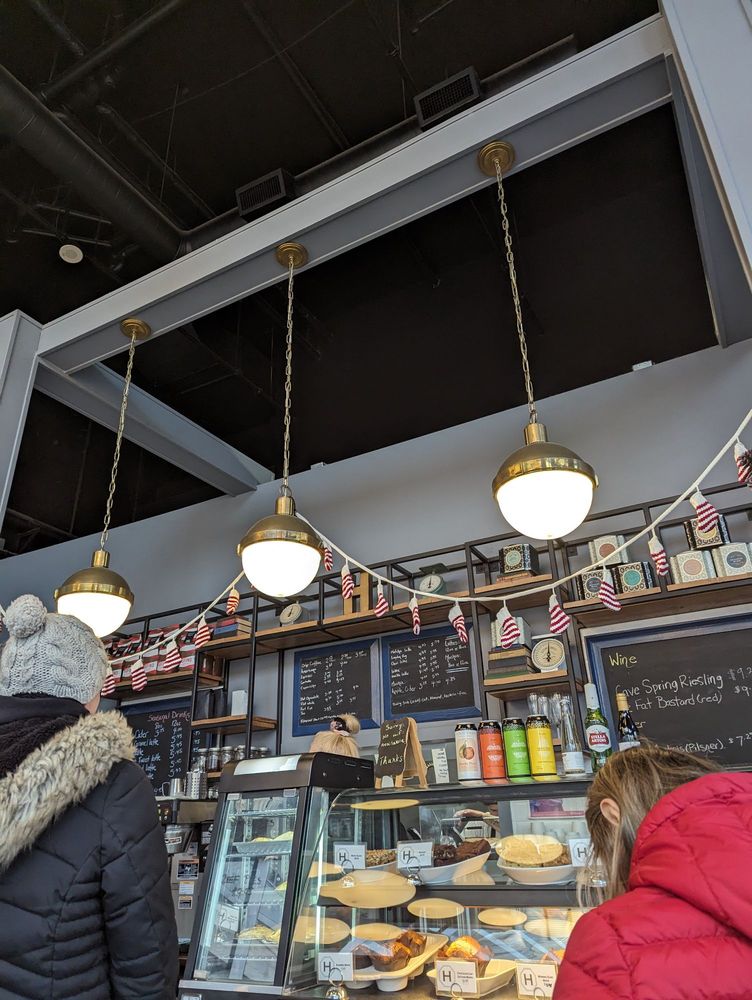Hannah's Cafe and Bakery Image