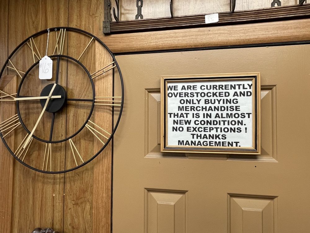 DICKER & DEAL FURNITURE & MORE Updated October 2024 23 Photos 710