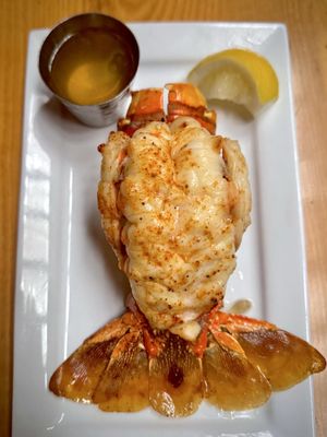 Streetside Seafood by null