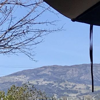 Stuhlmuller Vineyards - Views of the mountains from the patio - Wine Tasting Room Near Me - Healdsburg, California Stuhlmuller Vineyards - Views of the mountains from the patio - Wine Tasting Room Near Me - Healdsburg, California
